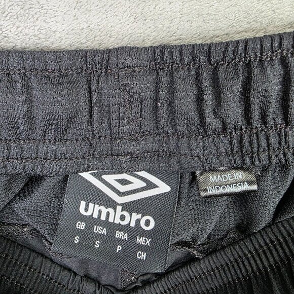 Mens Umbro Black Athletic Shorts Polyester Blend Stretch 6" Inseam Size S - Picture 3 of 11